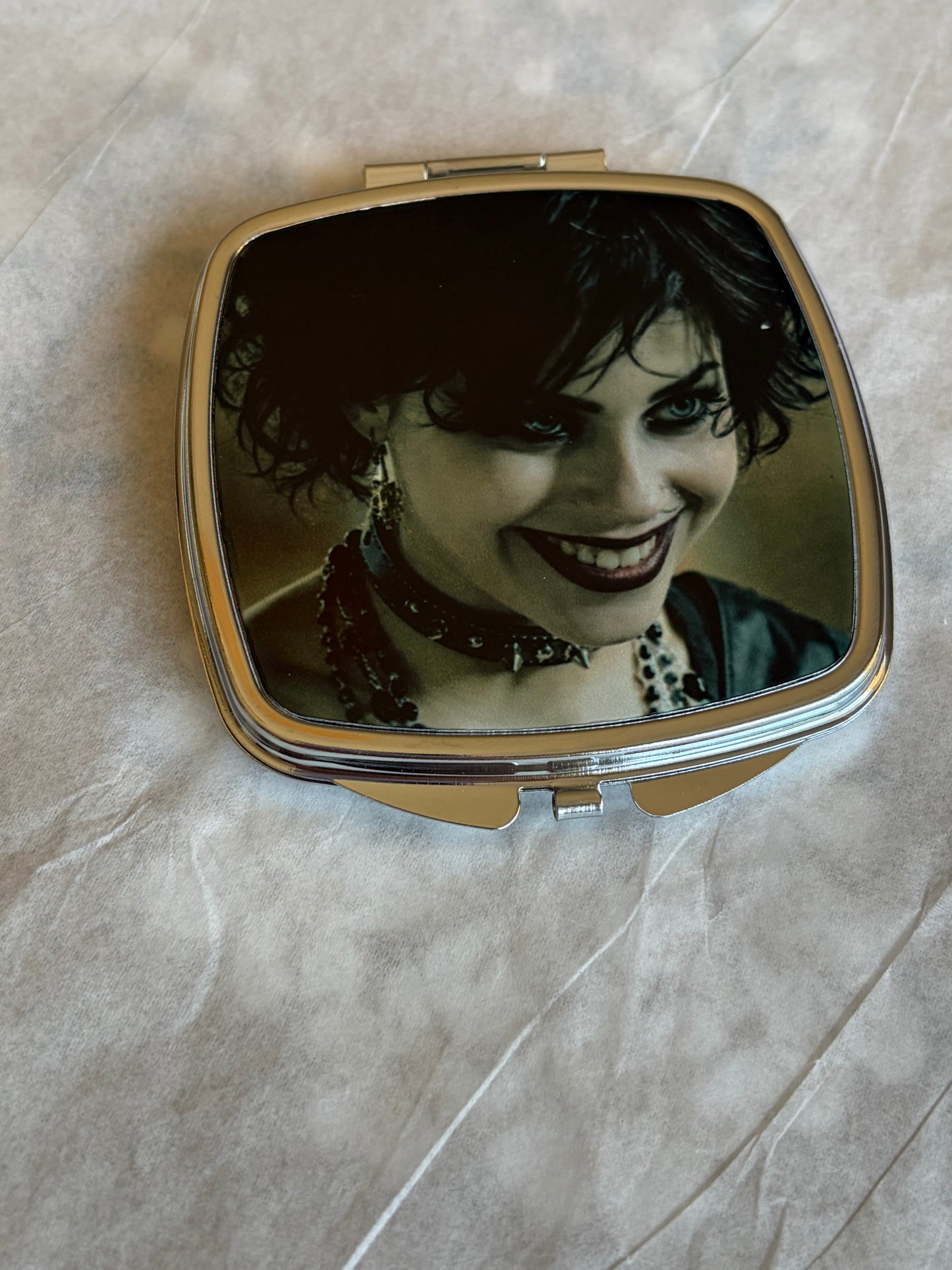 Custom Icon compact mirrors 🖤