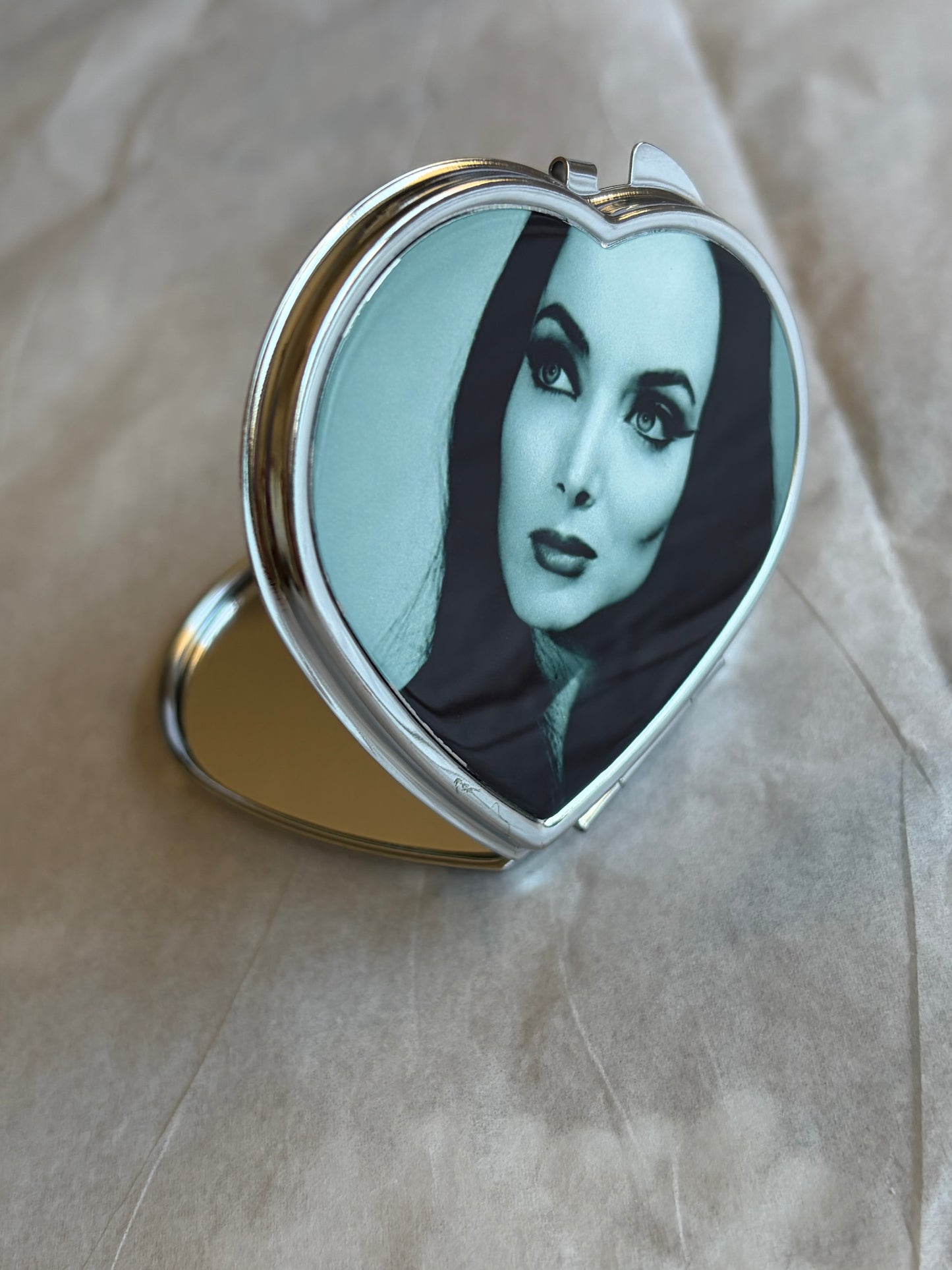 Custom Icon compact mirrors 🖤