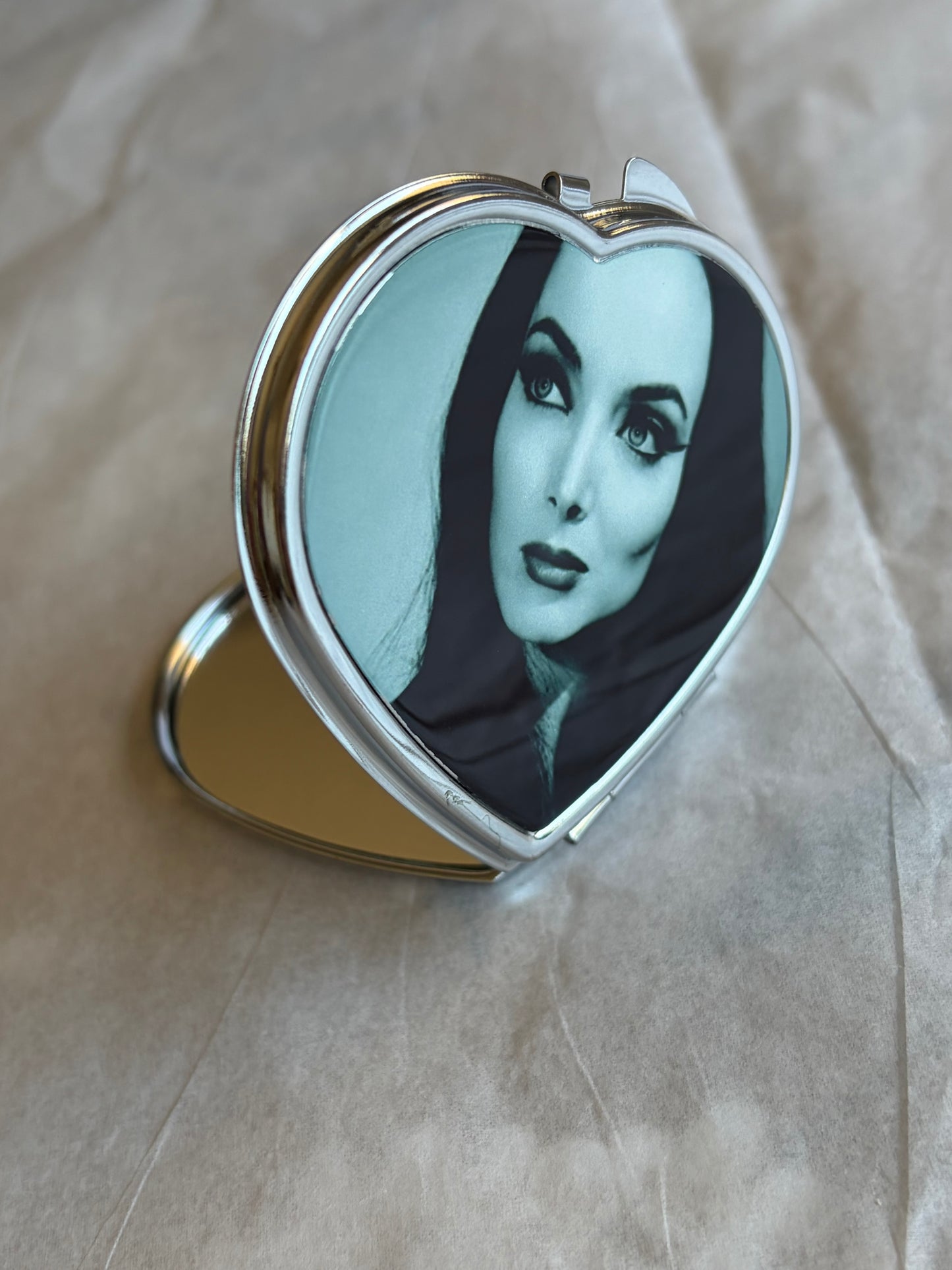 Custom Icon compact mirrors 🖤
