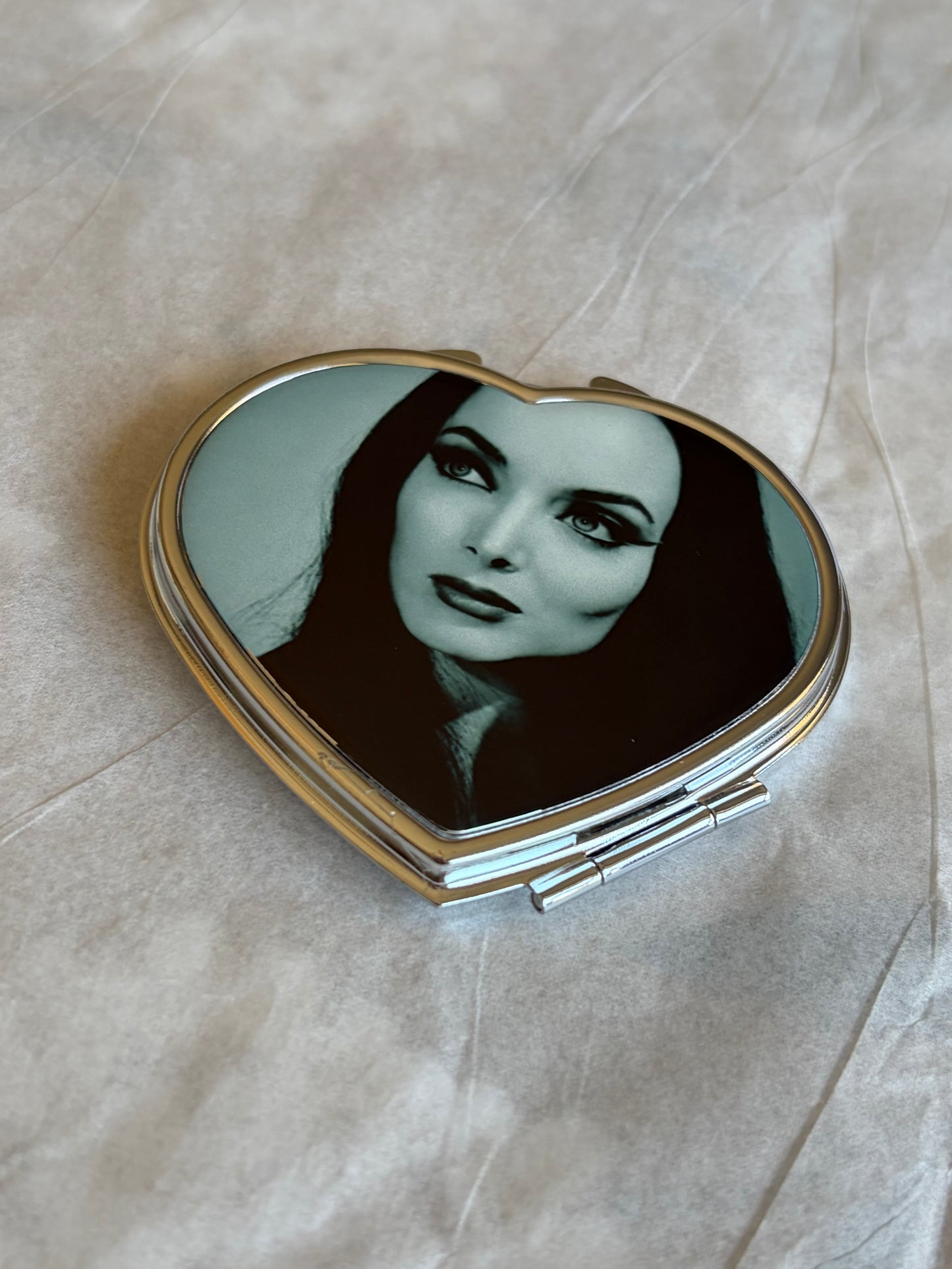 Custom Icon compact mirrors 🖤