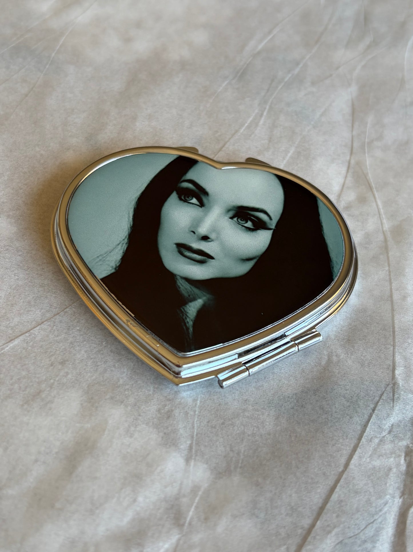 Custom Icon compact mirrors 🖤