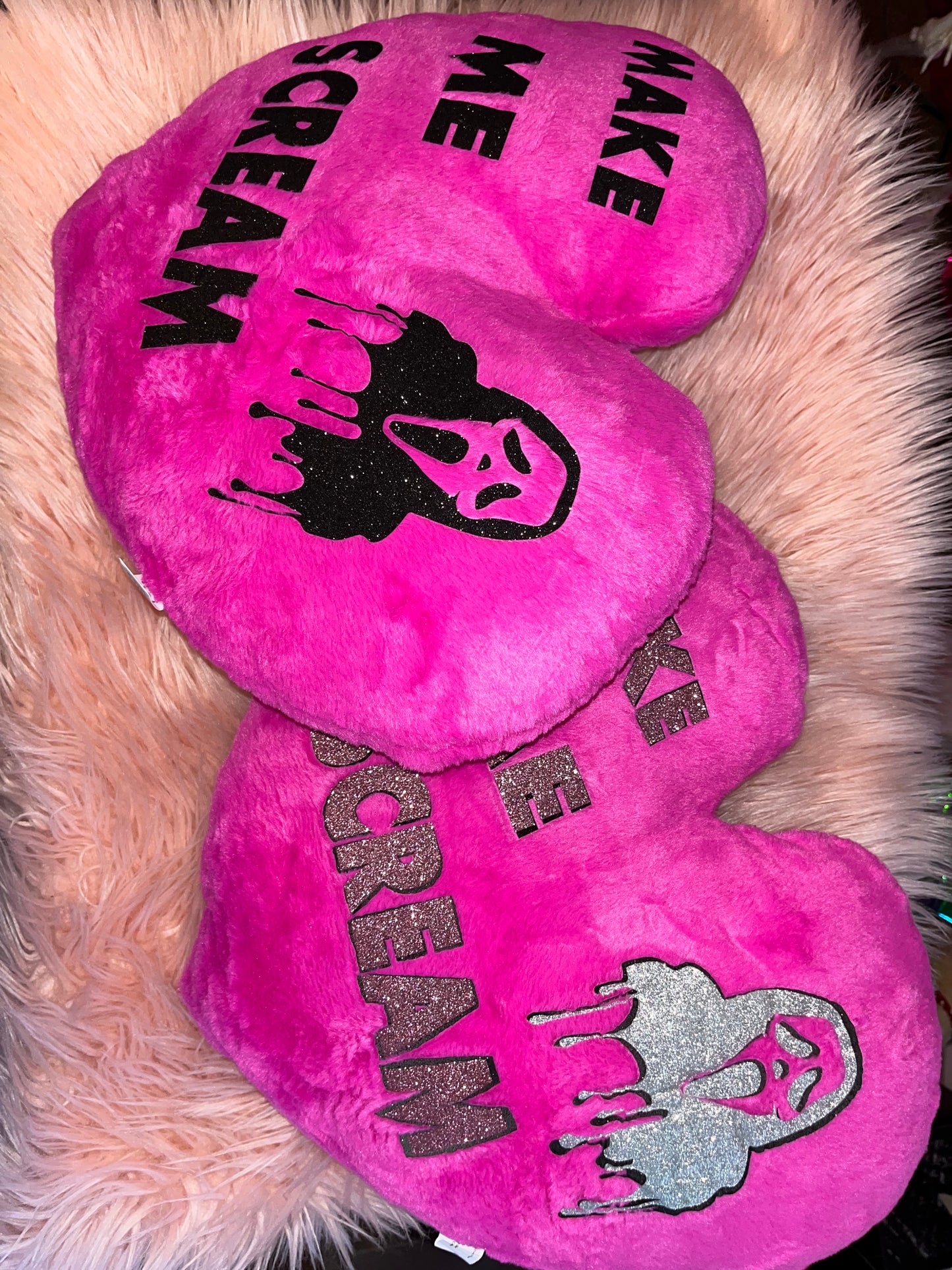 16.5 inch Make Me Scream Heart shaped plush! *Black**